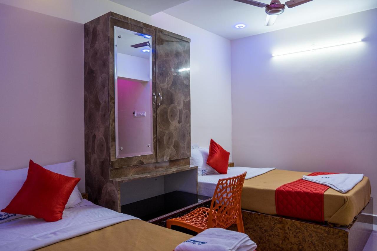 Le Suresh Guest House ポンディシェリ エクステリア 写真