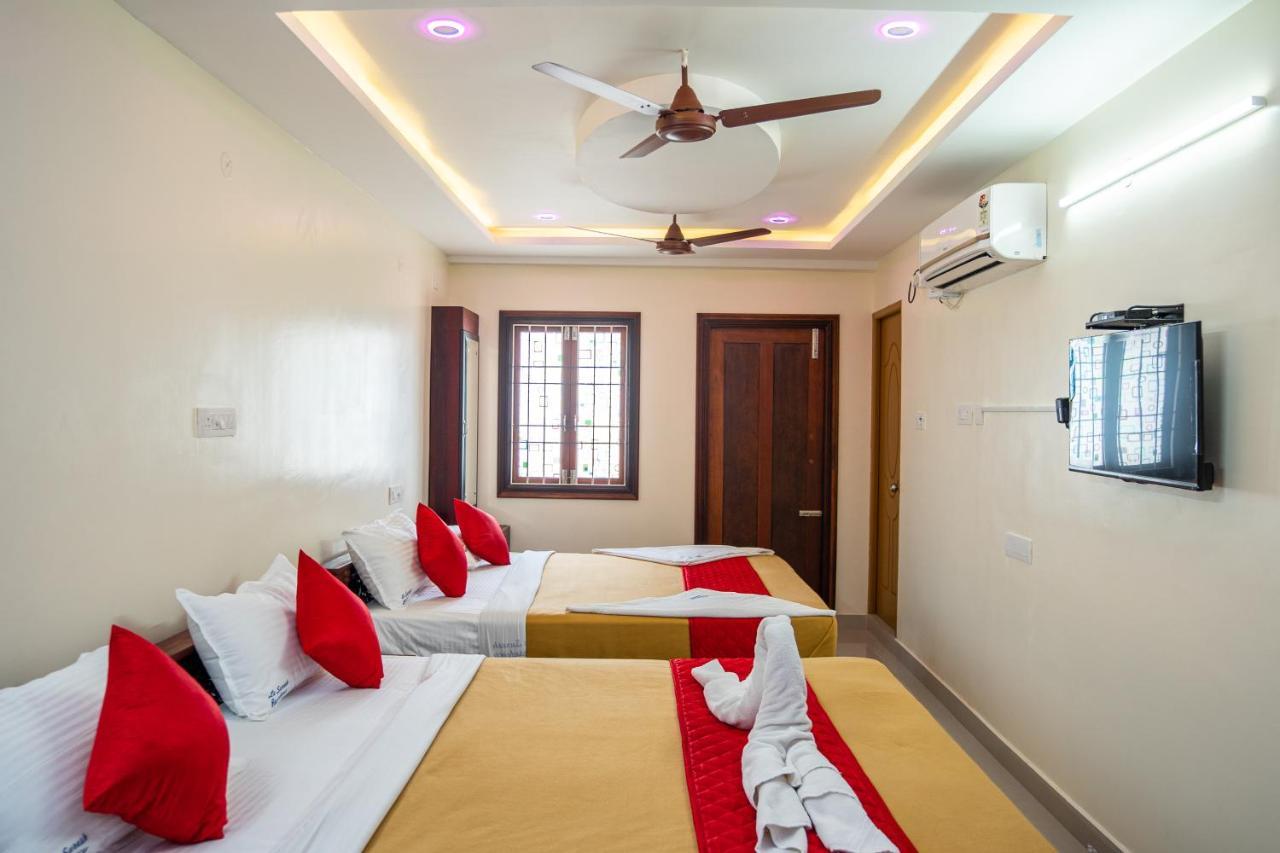 Le Suresh Guest House ポンディシェリ エクステリア 写真