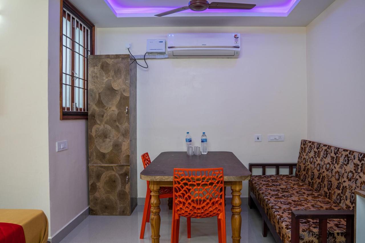 Le Suresh Guest House ポンディシェリ エクステリア 写真